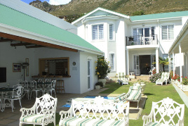 gordons bay accommodation beachfront